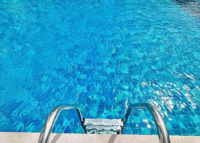 Resortstyle In Royal Oceancrest Mactan Apartment